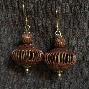 Vintage 80s copper colored dangle earrings